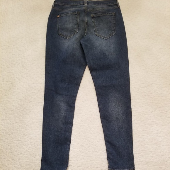 (DONATED) Old Navy boyfriend jean - Picture 4 of 6
